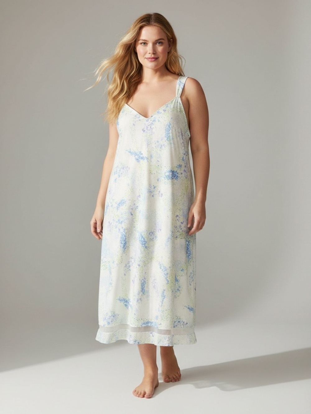 VINTAGE Floral Nightgown